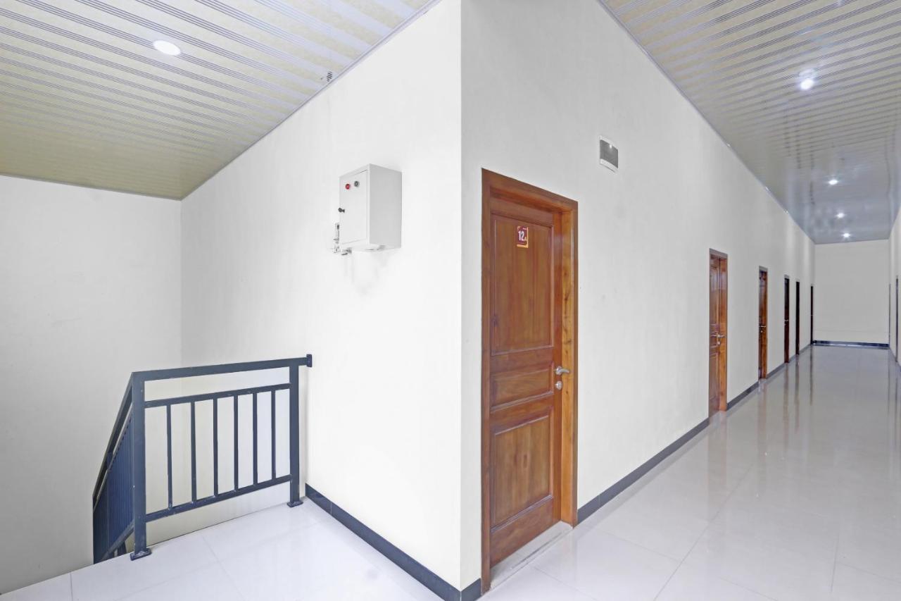 Oyo 90796 Hotel Mulya Indah Tambakmulya Dış mekan fotoğraf