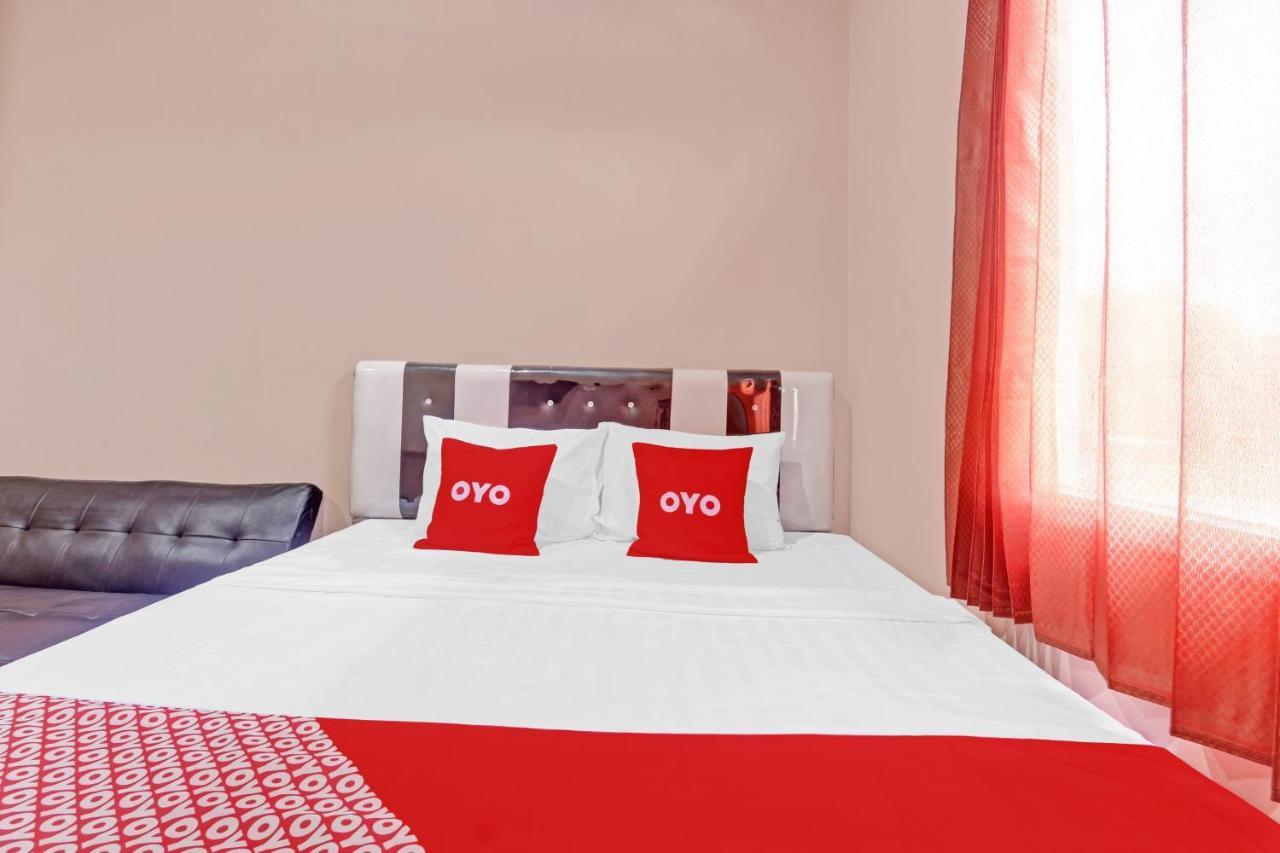 Oyo 90796 Hotel Mulya Indah Tambakmulya Dış mekan fotoğraf