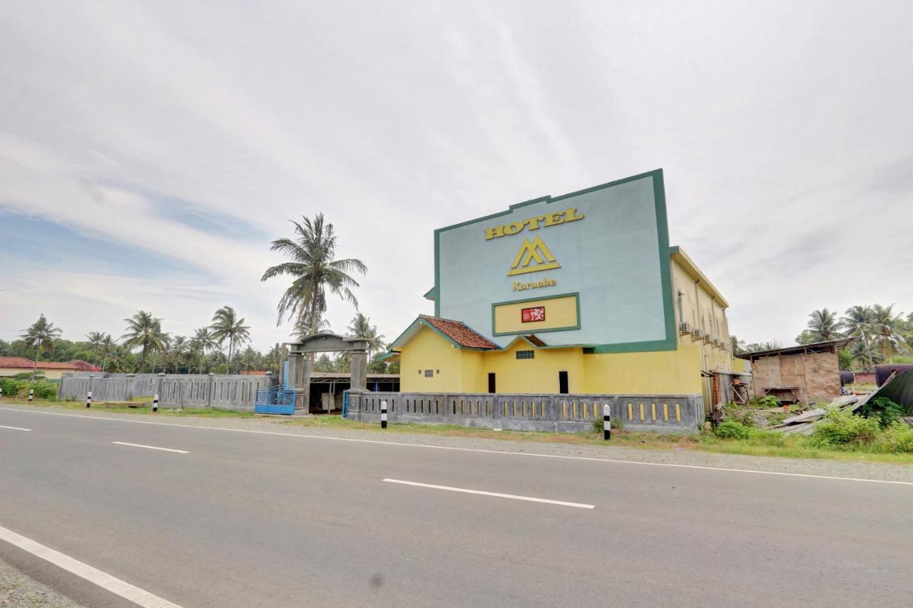 Oyo 90796 Hotel Mulya Indah Tambakmulya Dış mekan fotoğraf