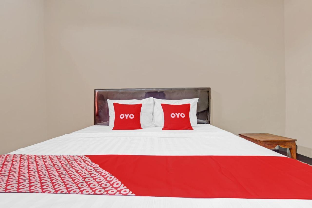Oyo 90796 Hotel Mulya Indah Tambakmulya Dış mekan fotoğraf