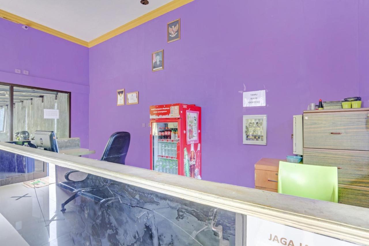 Oyo 90796 Hotel Mulya Indah Tambakmulya Dış mekan fotoğraf