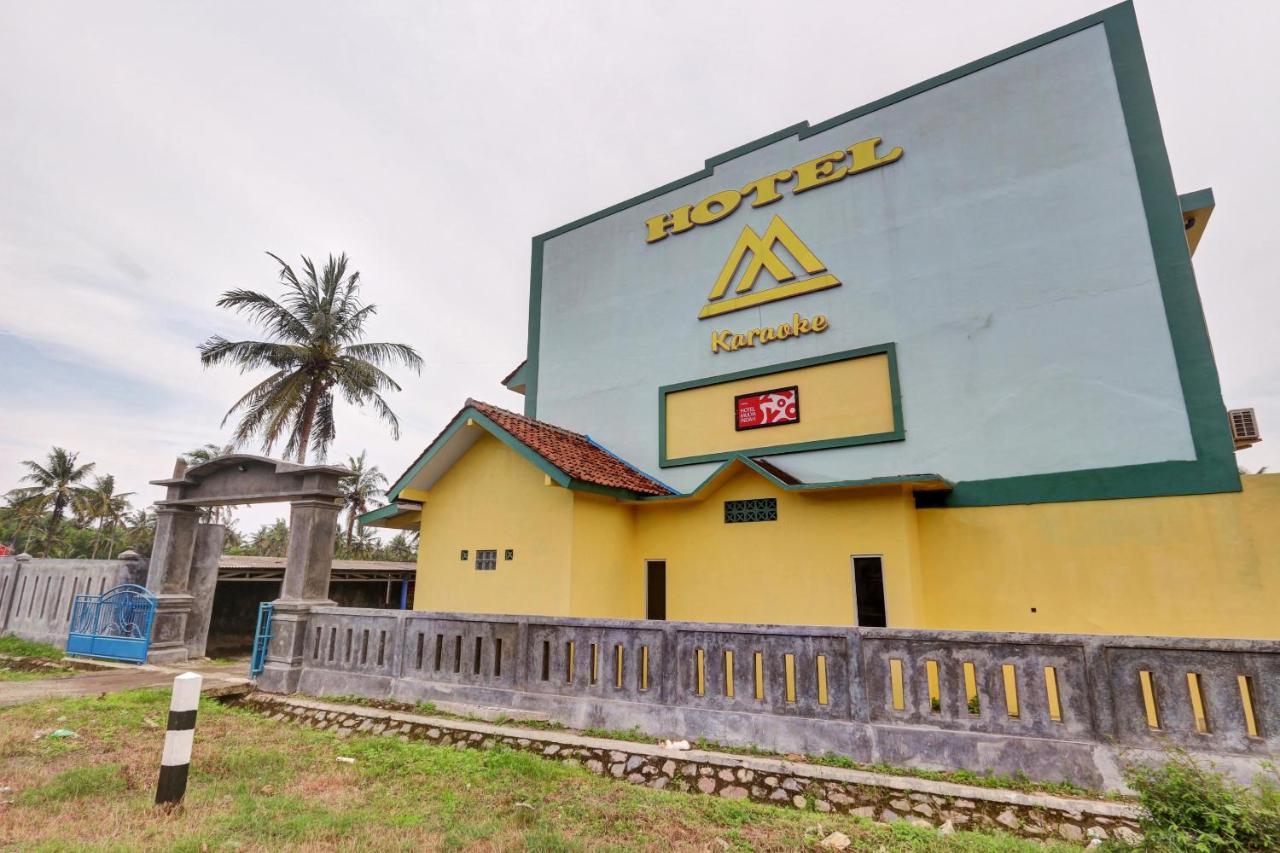 Oyo 90796 Hotel Mulya Indah Tambakmulya Dış mekan fotoğraf